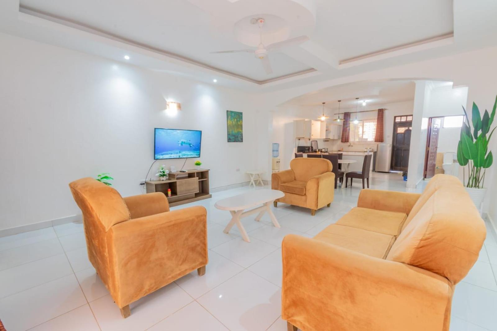 Leomilo Holidays Diani Beach Exterior foto