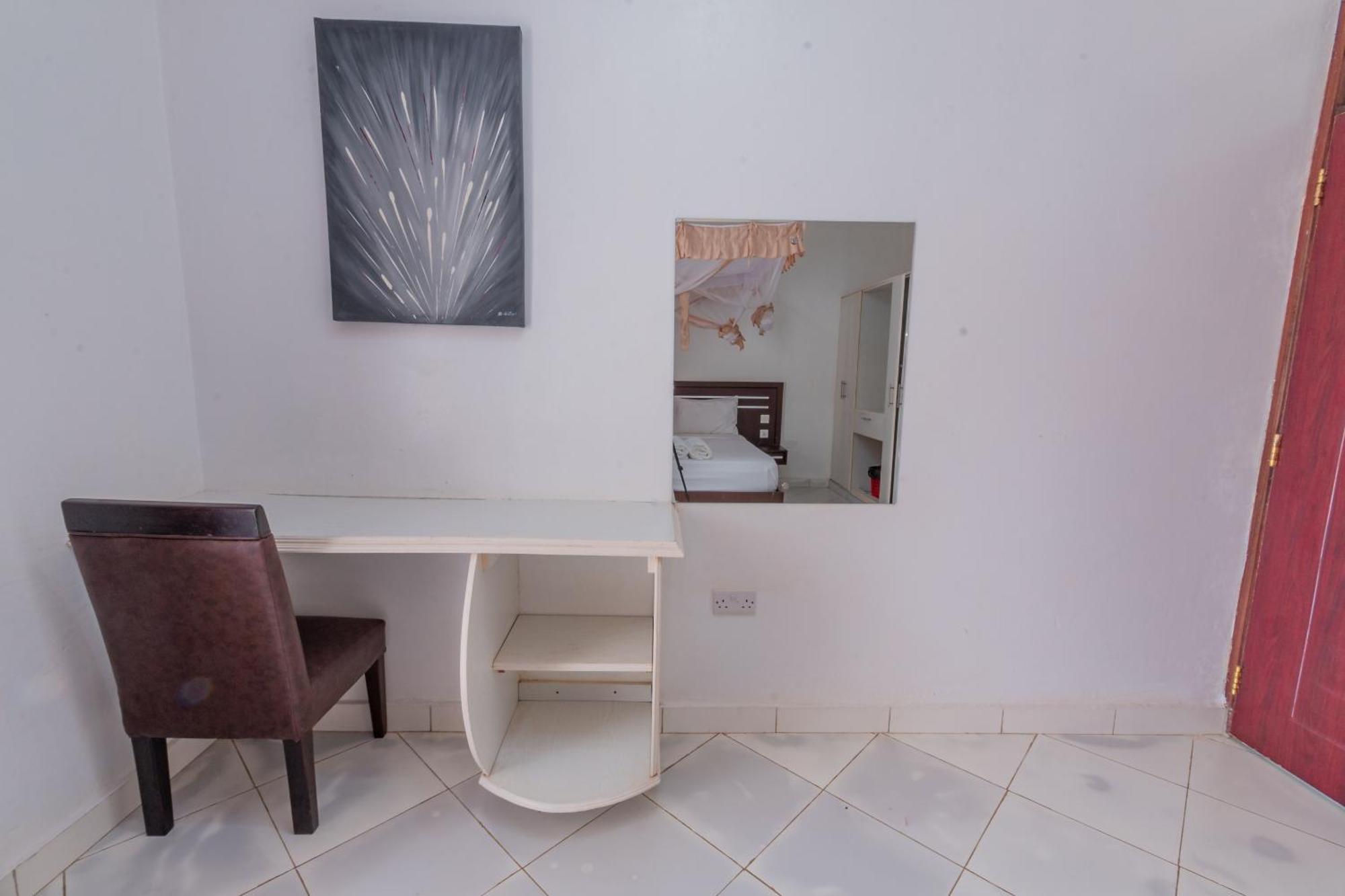 Leomilo Holidays Diani Beach Zimmer foto