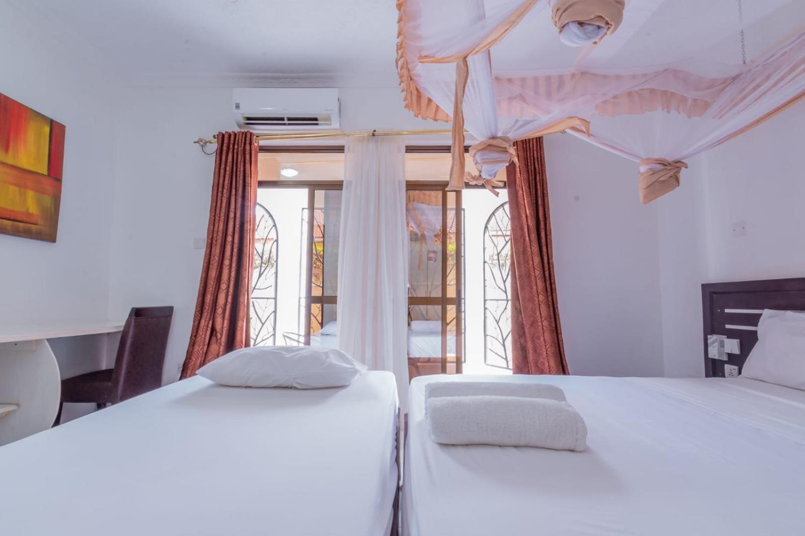 Leomilo Holidays Diani Beach Exterior foto